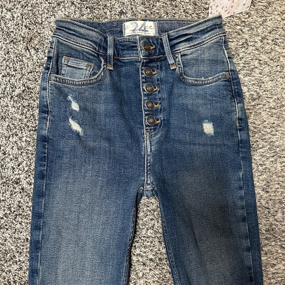 NEW We the Free Classic Blue Skinny Jeans - Picture 3 of 8